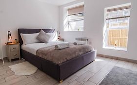 Studio ✧ High Street - Bournemouth